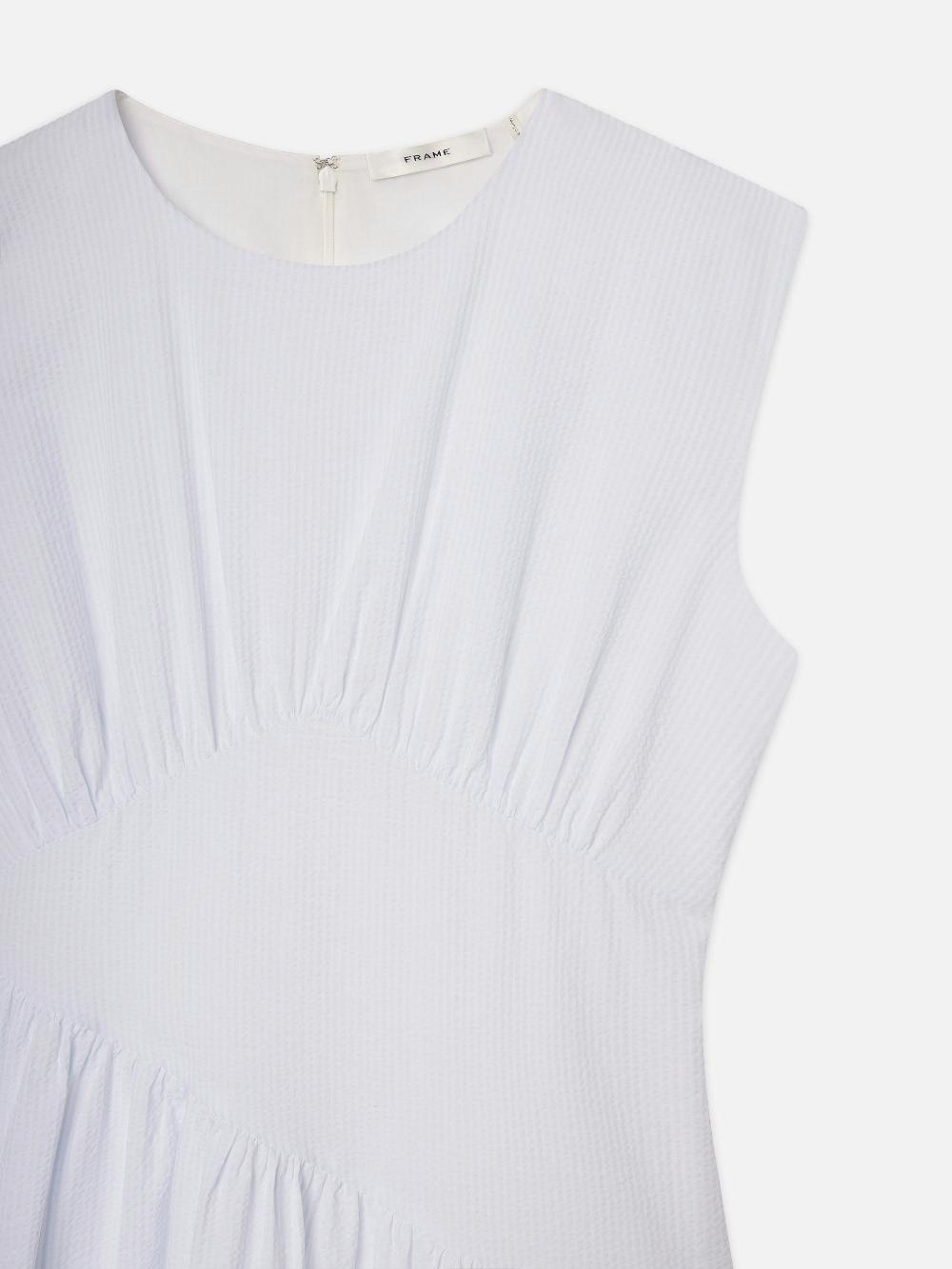 Frame The Seersucker Gathered Dress In Light Chambray Multi