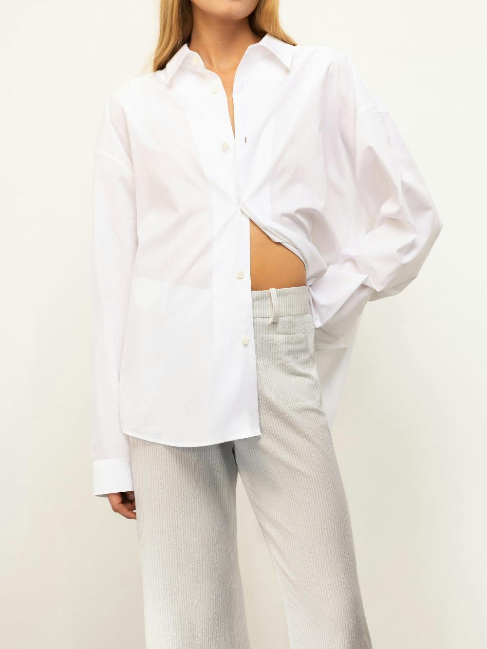 Frame The Seersucker Modernist Trouser In Light Chambray Multi