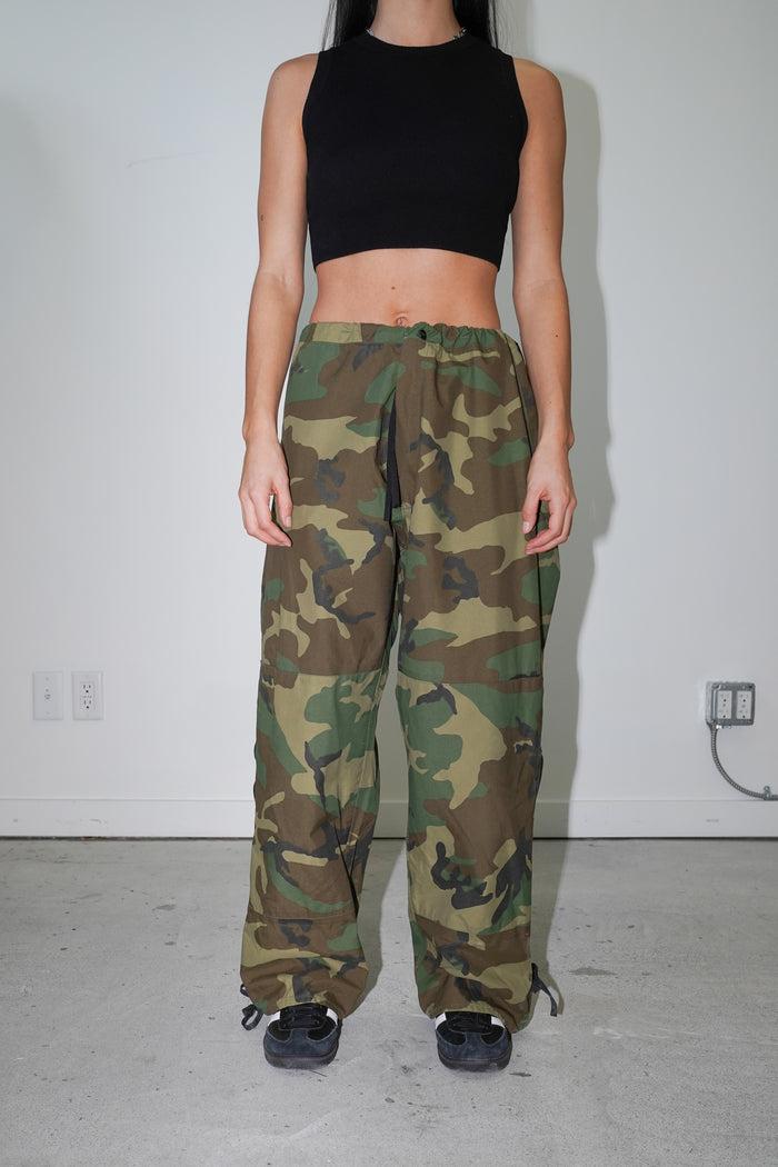 Frankie Vintage Camo Outerwear Pants - M