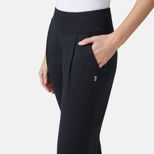 Free Country Women's Cloud Knit Pleated Jogger Black