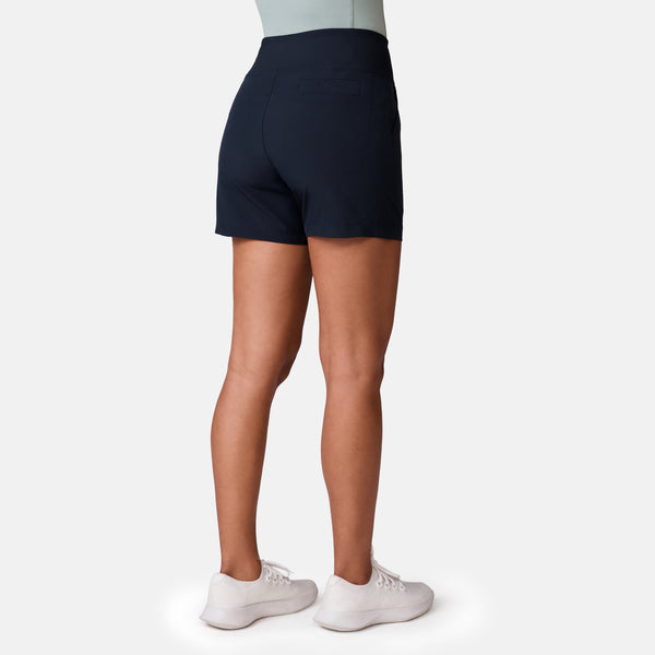 Free Country Women's Free 2 Explore Hybrid Short Black