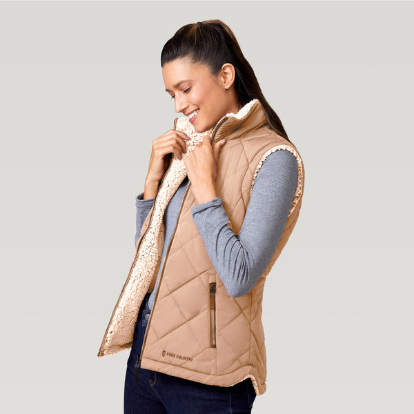 Free Country Women's Stratus Lite Reversible Vest Vine