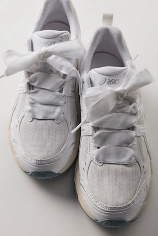 free people ASICS GEL Nunobiki Sneakers White / Pure Silver