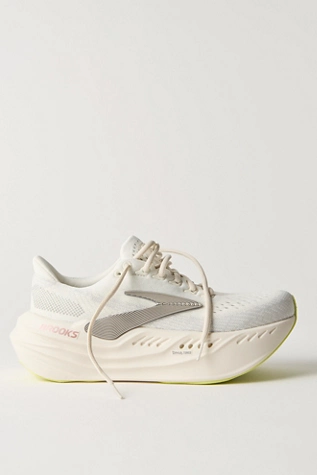 Free People Brooks Glycerin Max Sneakers Coconut / Alloy / Rose