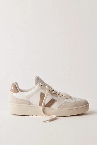 Free People Veja V-90 Sneakers White / Taupe