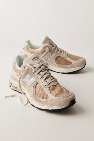 Free People New Balance 2002r Sneakers Shipyard / Incense / Timberwolf