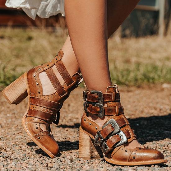 freebird Judge - Tan