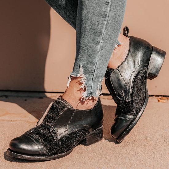 freebird Mabel - Black Pony Multi