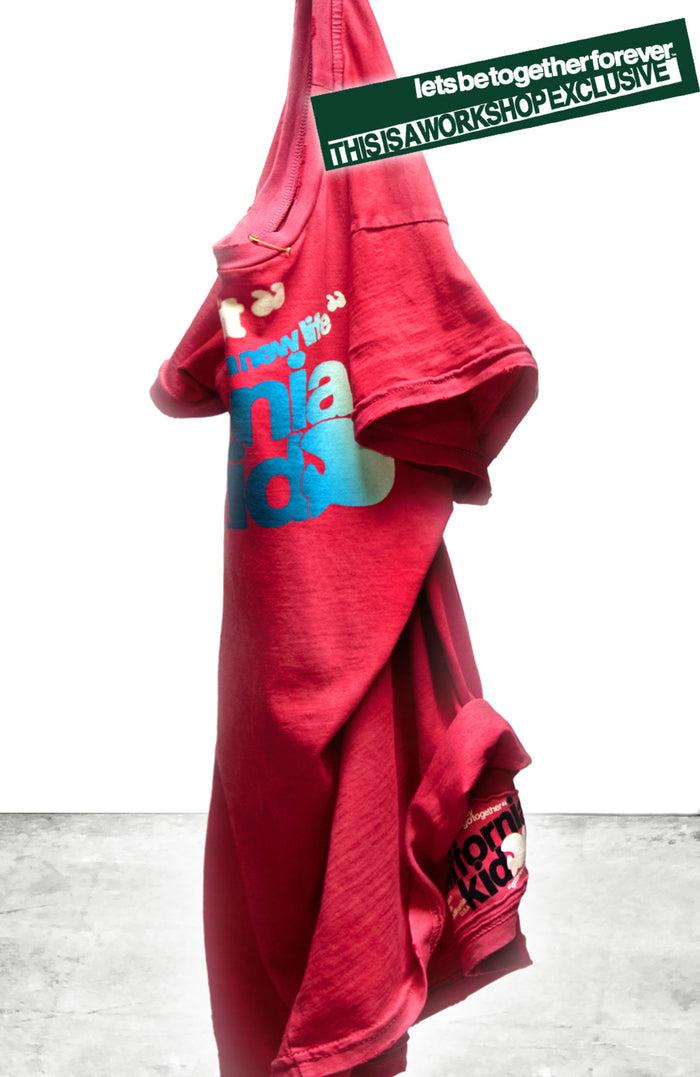 freecity "WORKSHOP EXCLUSIVE" CANYONKID SUPERVINTAGE shortsleeve t - hotred powder