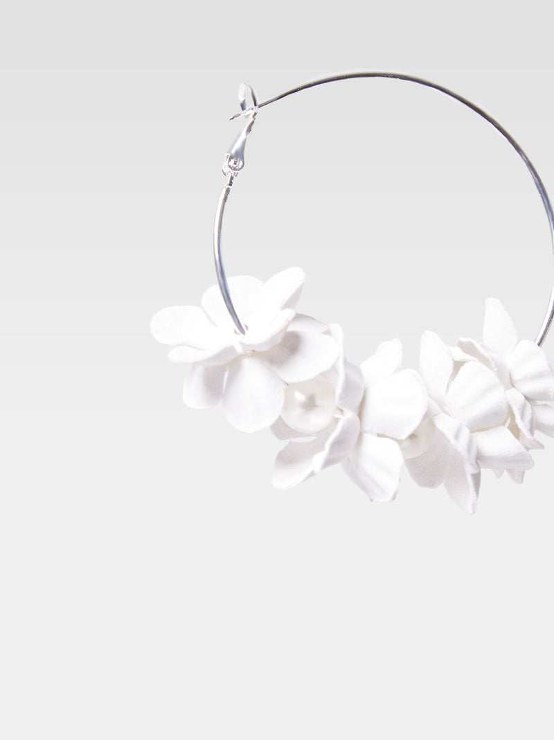 French Connection Metal Floral Earrings Silver/White