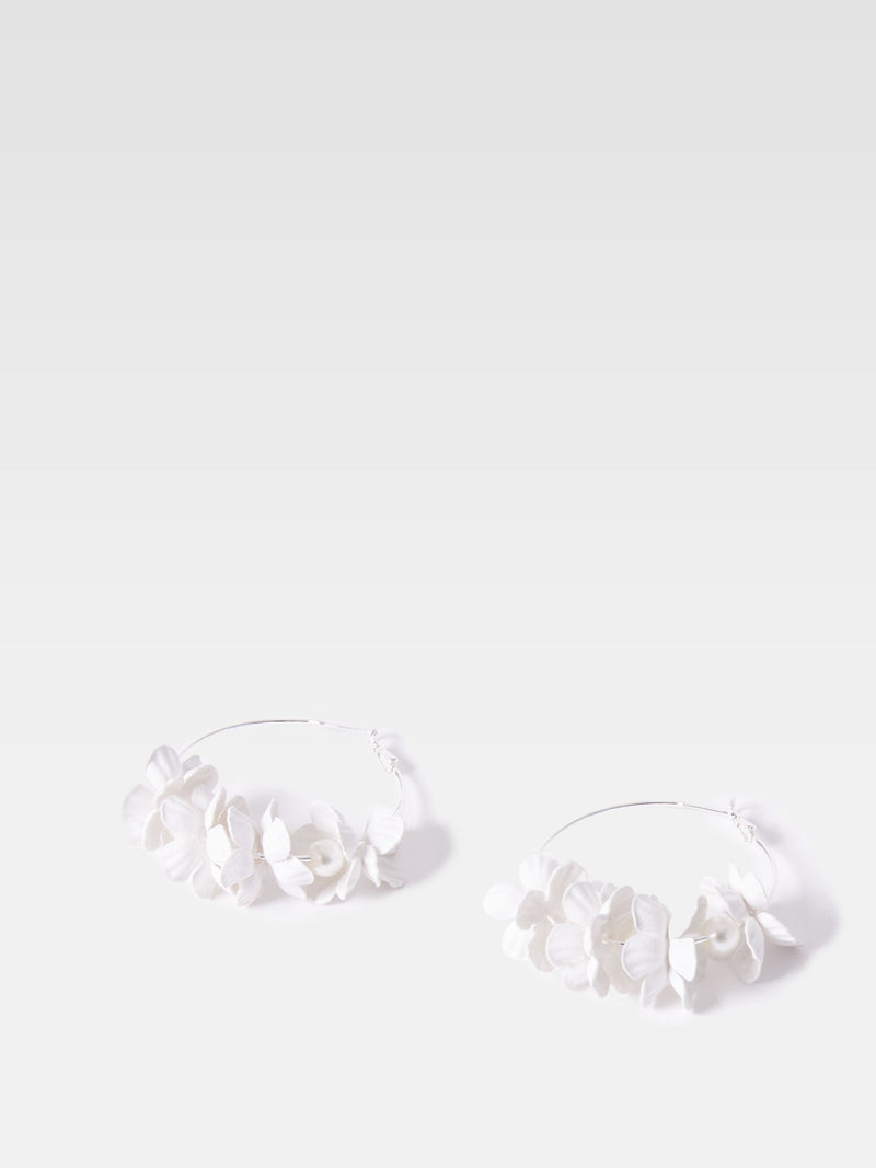 french connection Metal Floral Earrings Silver/White