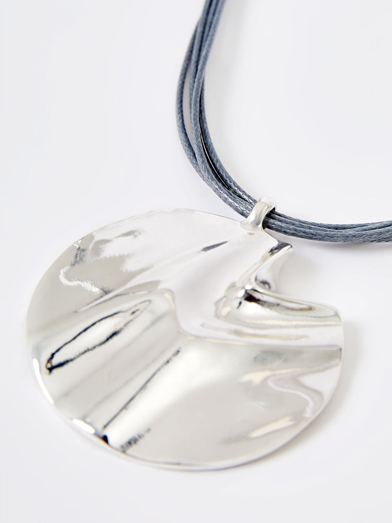 French Connection Rope Hammered Disc Pendant Necklace Silver