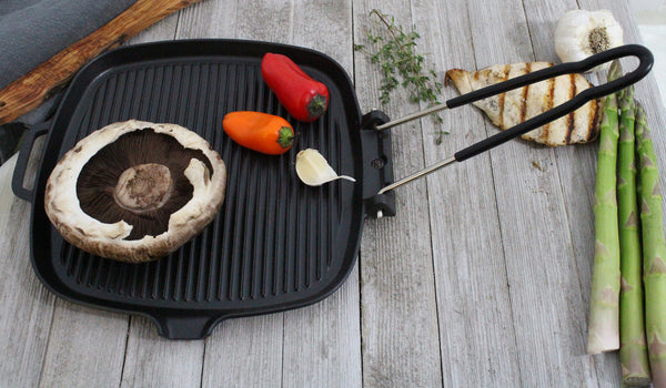 French Home Chasseur 9-inch Square French Cast Iron Grill With Folding Handle (CI_32722)