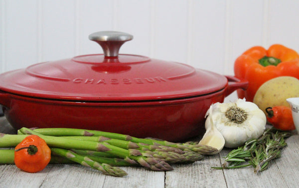 French Home Chasseur French Enameled Cast Iron Braiser With Lid 1.8-quart Red