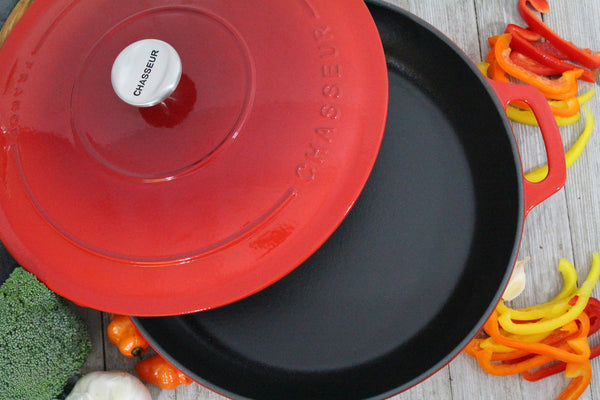 French Home Chasseur French Enameled Cast Iron Braiser With Lid 2.6-quart Red