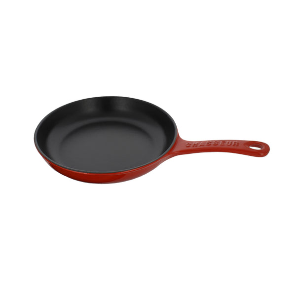 French Home Chasseur French Enameled Cast Iron Fry Pan With Cast Iron Handle 8-inch Red