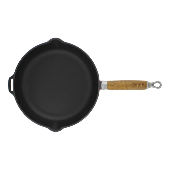 french home Chasseur French Enameled Cast Iron Fry Pan with Wood Handle and Spouts 10-inch Red