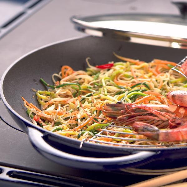 French Home Chasseur French Enameled Cast Iron Wok With Glass Lid 16-inch Diameter Red