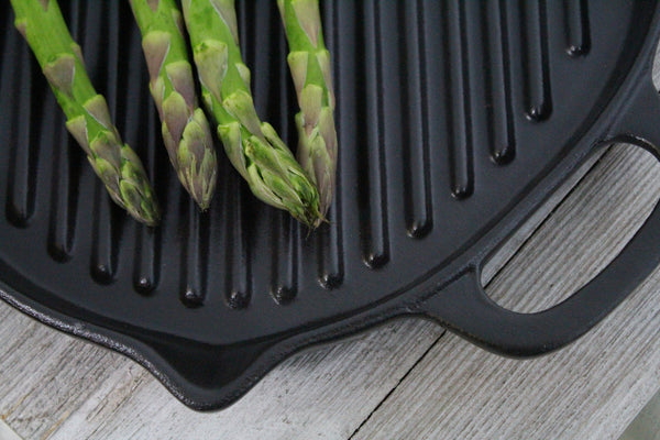 French Home Chasseur French Large Oval Cast Iron Grill Pan 18-inch Black