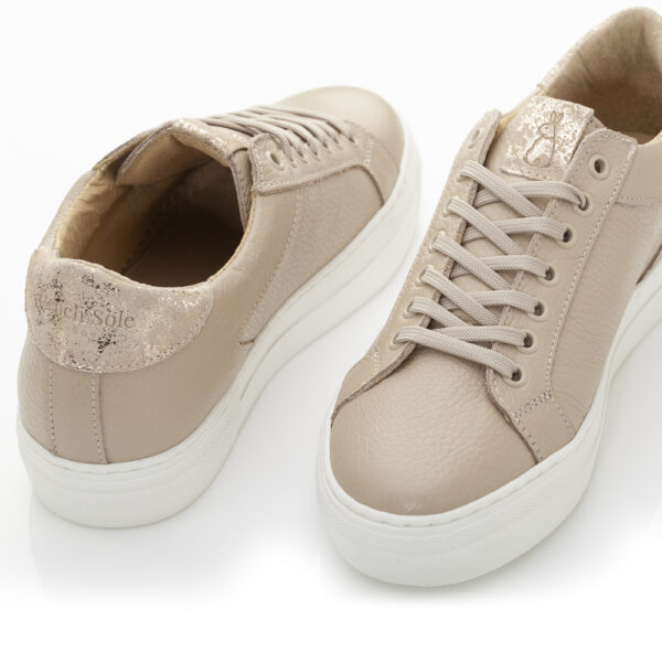 French Sole Moocher In Beige Leather (MCH25)