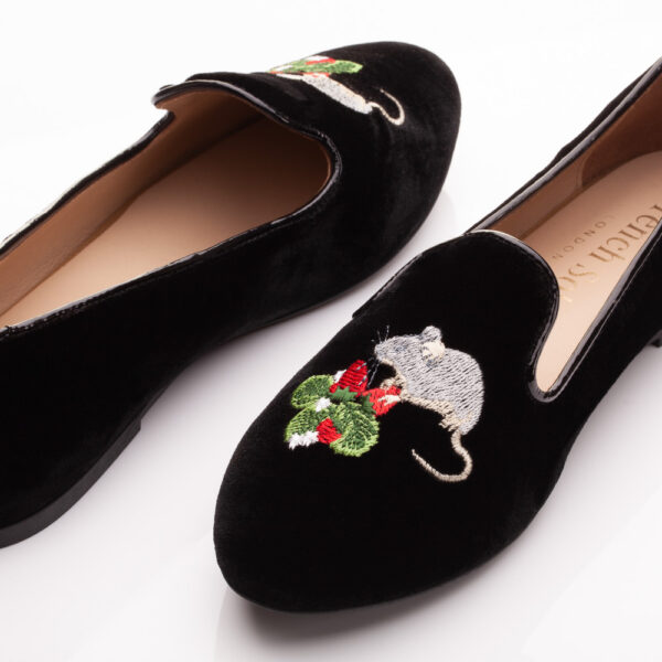 French Sole Hefner Black Velvet Mouse Strawberries Embroidery (HFF224)