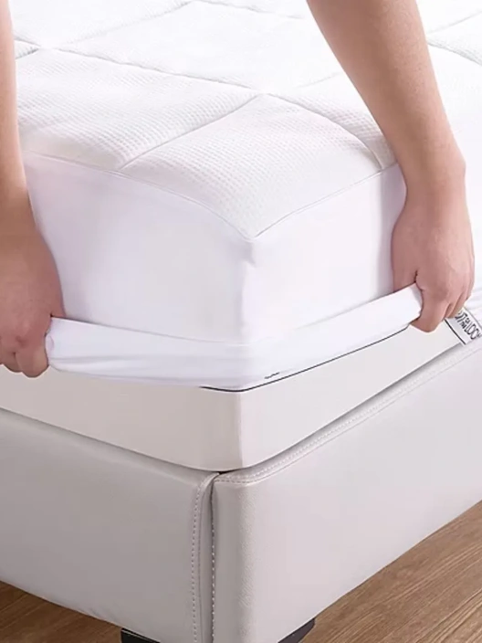 Fruit Of The Loom Ultra Comfort Mattress Protector