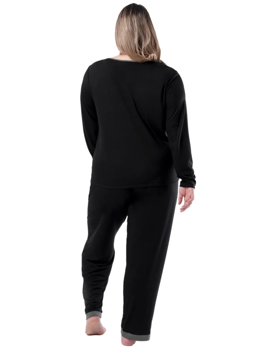 Fruit Of The Loom Women's Plus Fit For Me® Soft & Breathable Crew Neck Long Sleeve Shirt And Pants 2 Piece Pajama Set