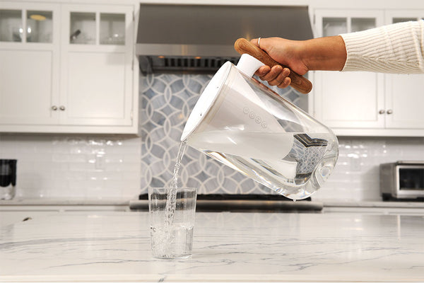 Full Circle SOMA Water Pitcher With Two Replacement Filters