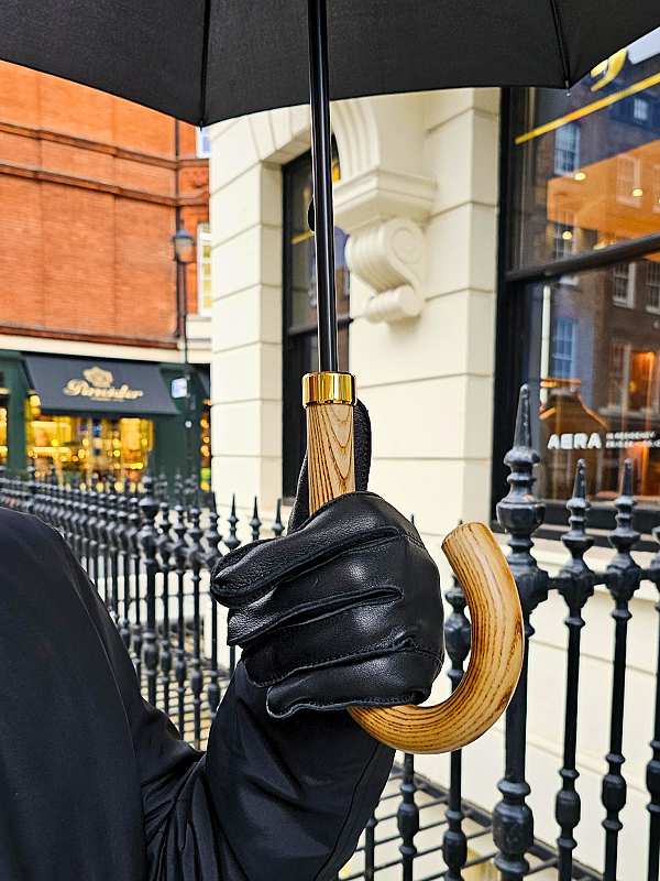 Fulton Umbrellas Span Class="mob-item-title">Commissioner 1 - Black