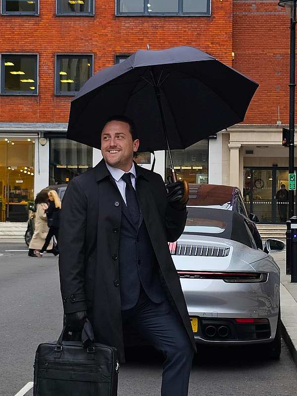 Fulton Umbrellas Span Class="mob-item-title">Mayfair 1 - Black