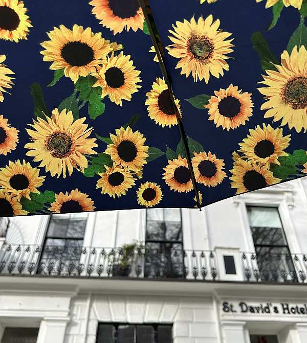 Fulton Umbrellas Span Class="mob-item-title">Minilite 2 - Sunflower