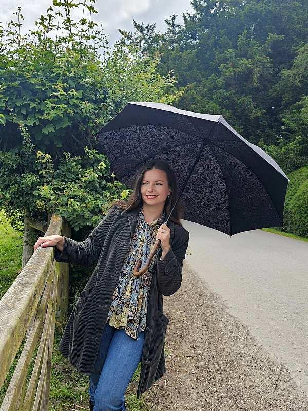 Fulton Umbrellas Span Class="mob-item-title">Morris & Co Hampstead 2 - Strawberry Thief Graphite