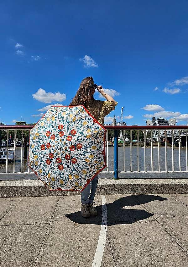 Fulton Umbrellas Span Class="mob-item-title">Morris & Co. Minilite 2 UV - Madder Fruit