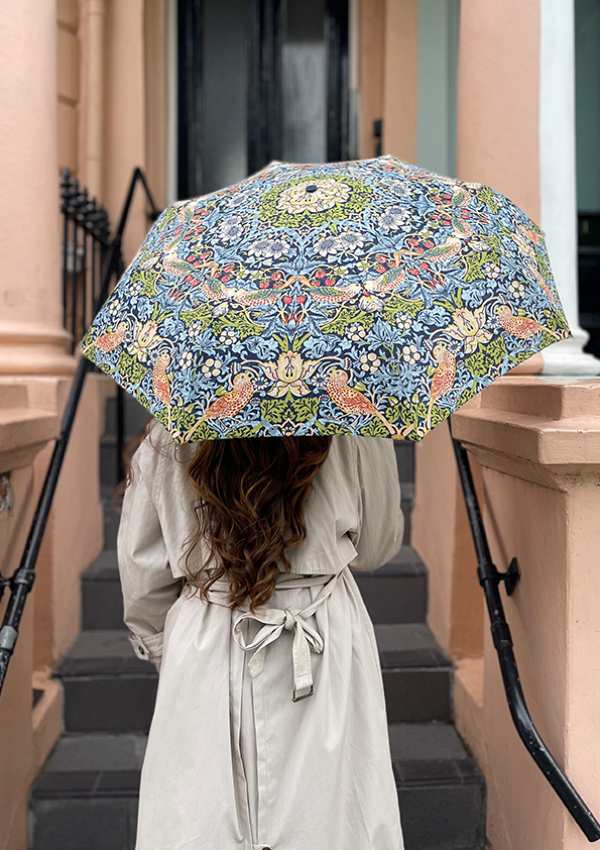 Fulton Umbrellas Span Class="mob-item-title">Morris & Co. Minilite UV 2 - Strawberry Thief