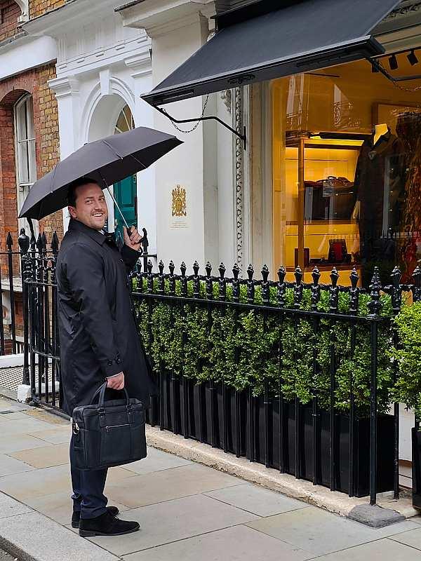 Fulton Umbrellas Span Class="mob-item-title">Open & Close 11 - Black