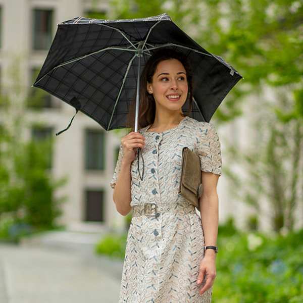 Fulton Umbrellas Span Class="mob-item-title">Tiny 2 - Golden Check