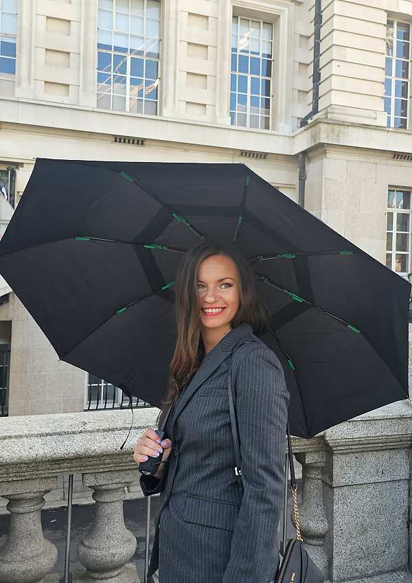 Fulton Umbrellas Span Class="mob-item-title">Tornado 1 - Black