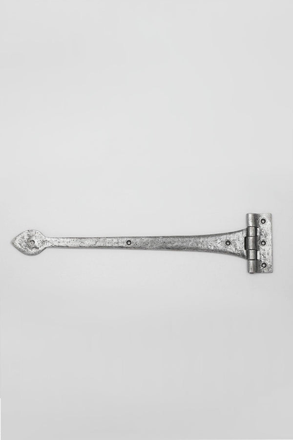 G Decor 18" Gothic Tee Door Hinge Pair In Pewter Finish