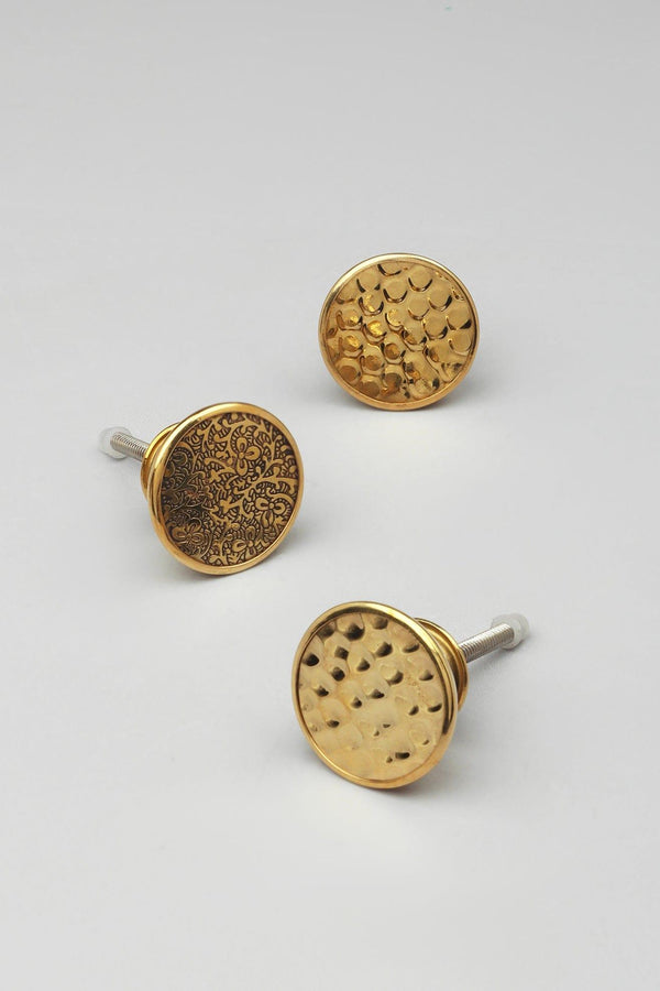 G Decor Antique Brass Honeywax Round Pull Knobs With Intricate Detailing Honeywax
