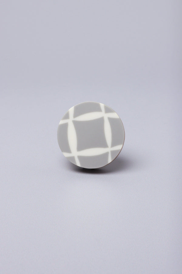 G Decor Dizzy Mosaic Grid Pattern Delights Handle Door Knob Black