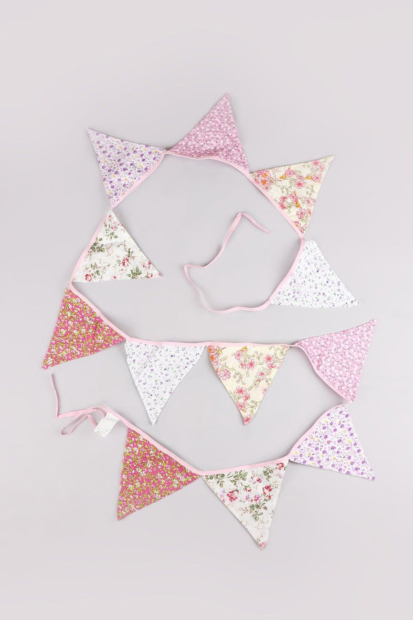 g decor Elegant Pink and White Floral Cloth Bunting
