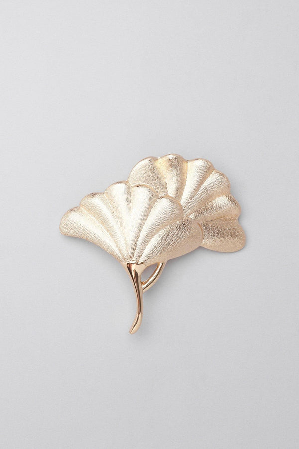 G Decor Fossil Ginkgo Gold Matte Door Knob One Leave
