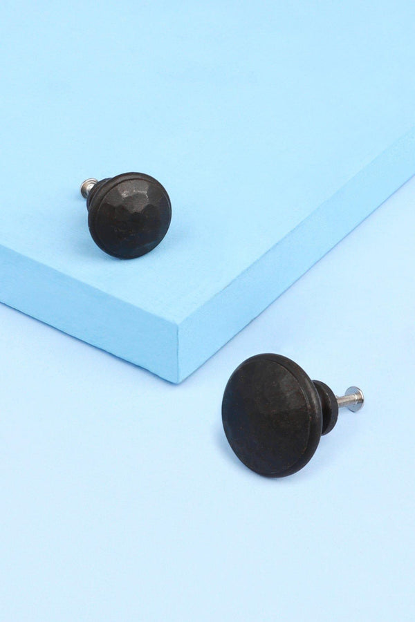 g decor Hand Forged Hammered Beaten Cupboard Door Knobs Handles 30mm