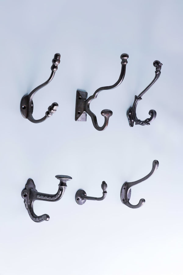 g decor Heavy-Duty Cast Iron Coat Hooks Decorative Antique Wall Hooks Acorn