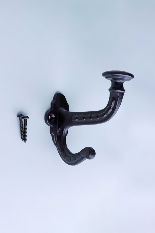 G Decor Heavy-Duty Traditional Black Cast Iron Coat Hooks Acorn