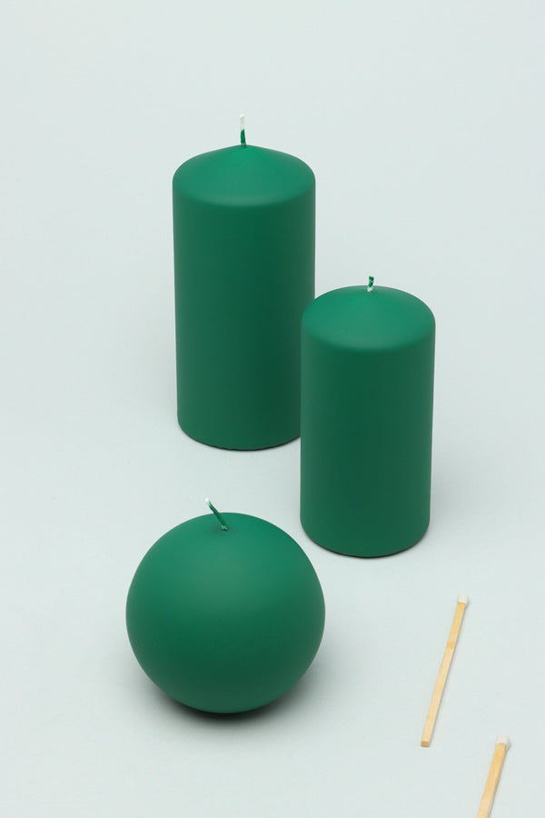 g decor Henry Velvet Matt Soft Touch Smooth Emerald Green Pillar Candle Ball
