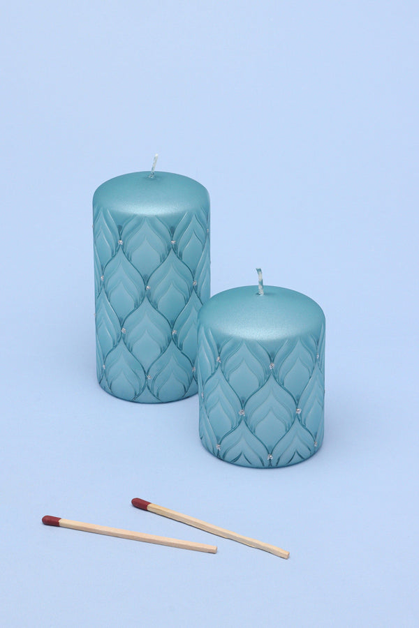 g decor Jolene Petalure Hand-Finished Frosted Blue Quartz Pillar Candle Small
