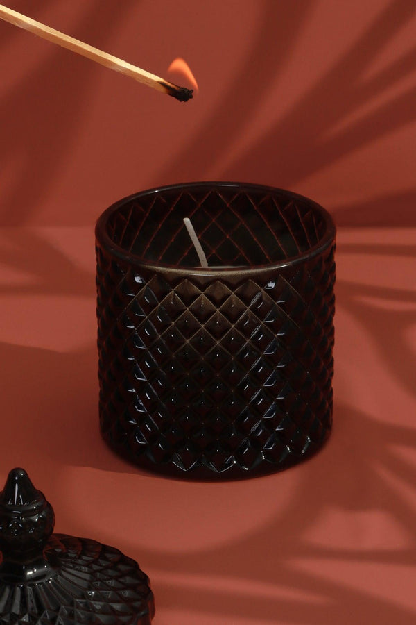 G Decor Misumi Scented Sandalwood Perfect For Meditation Black Diamond Glass Jar Candle