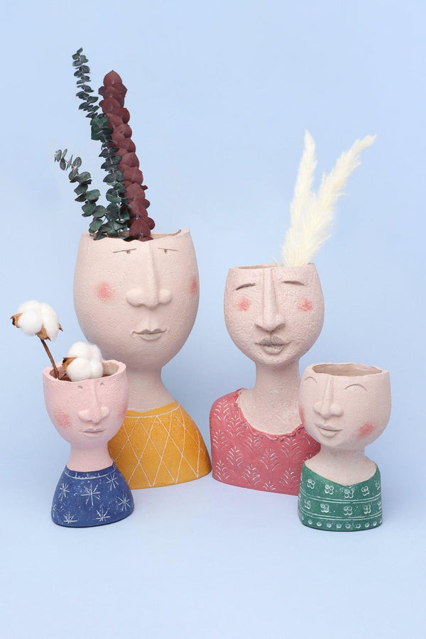 g decor Resin Characteristic Human Family Faces Flower Plant Pot Planter Or Home Decoration Vase