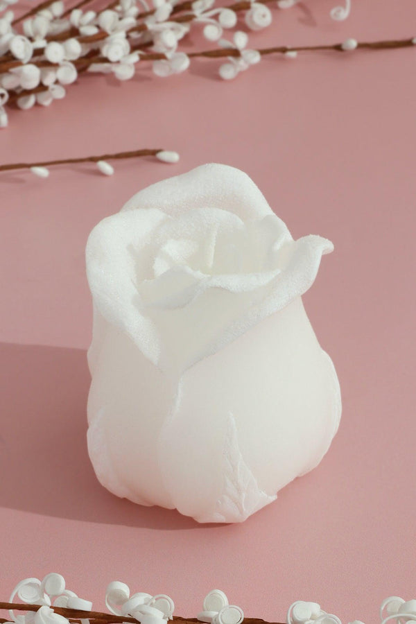 G Decor Rosabella Pure Eternal Bloom Hand-Finished Sculpted Rose Candle In Soft White White